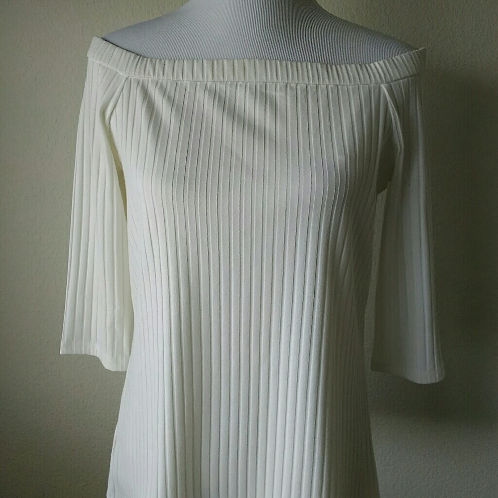 Ann Taylor off the shoulder shirt
